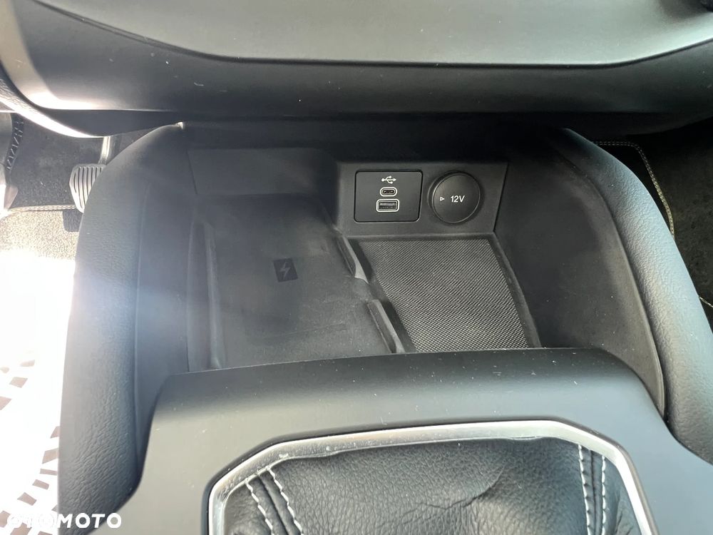 Ford Focus 1.0 EcoBoost Titanium X - 23