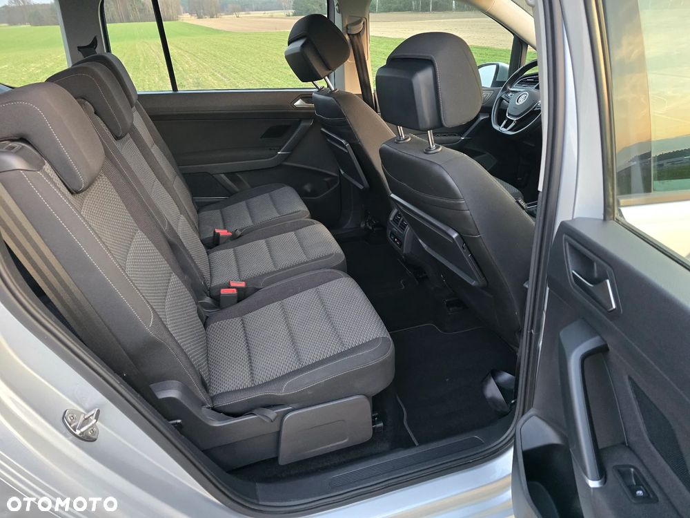 Volkswagen Touran 1.5 TSI EVO Comfortline - 14