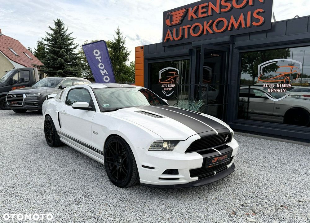 Ford Mustang - 2
