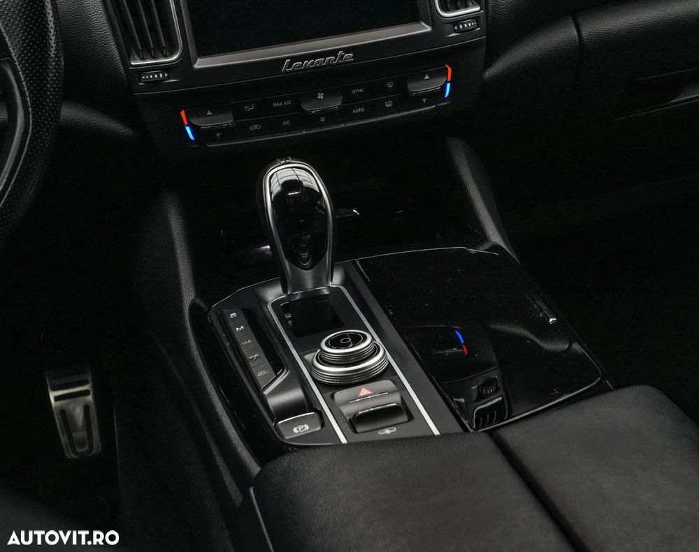 Maserati Levante - 19