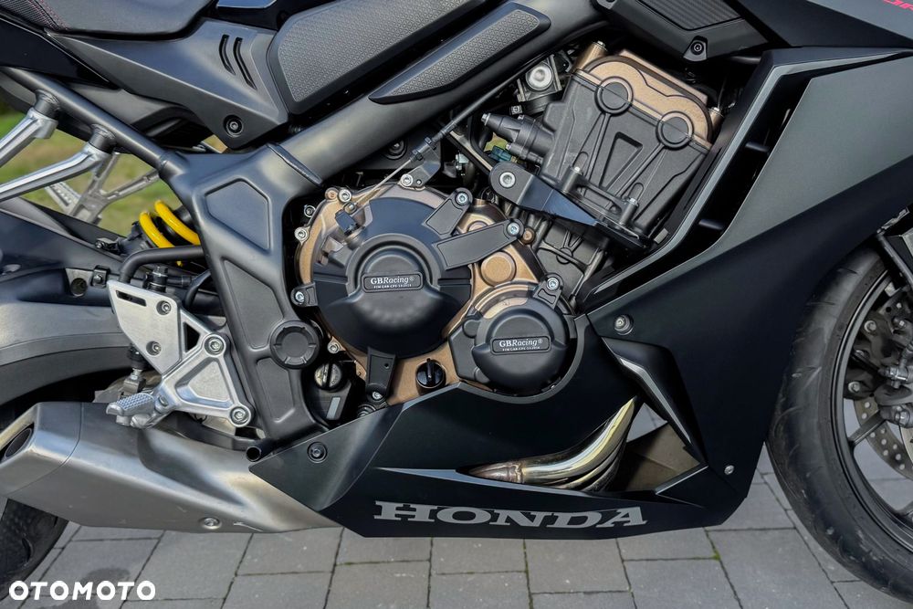Honda CBR - 16