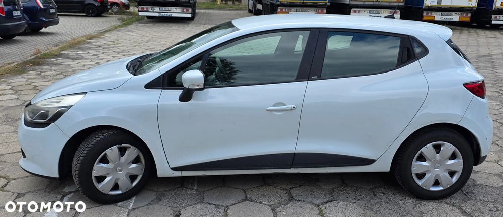 Renault Clio 1.2 16V Alize - 5