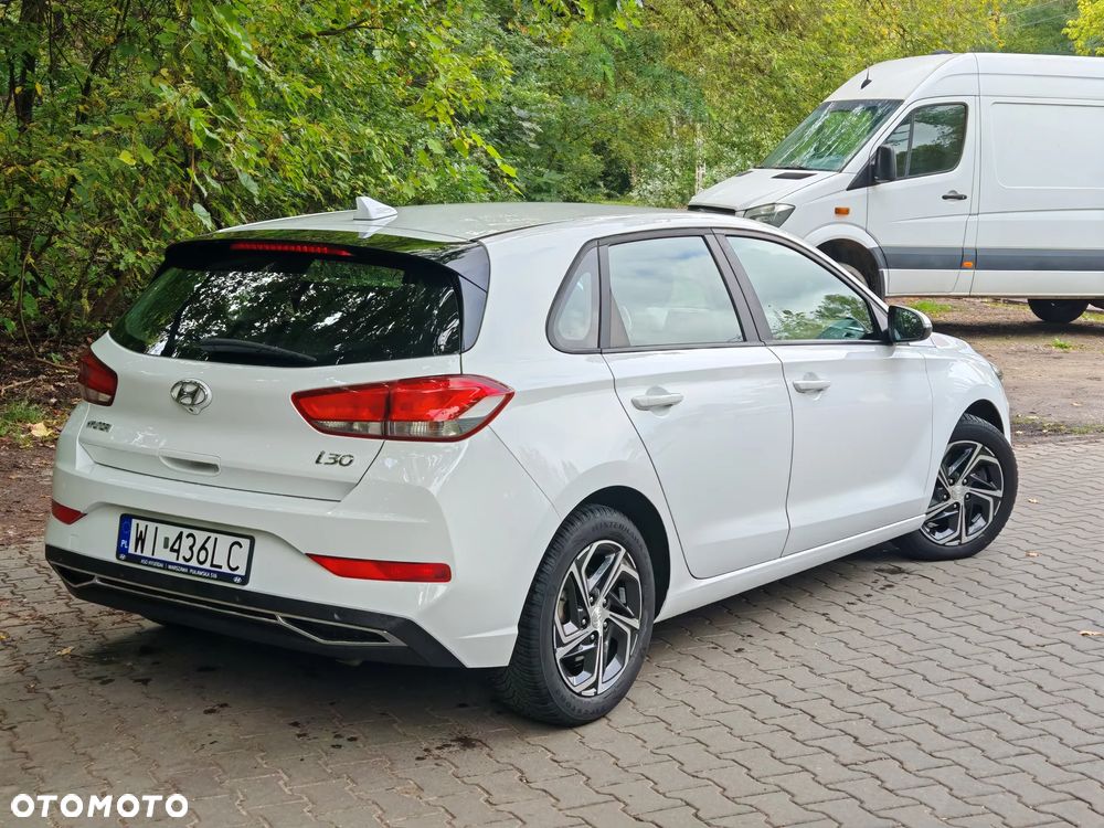 Hyundai i30 1.0 T-GDI Classic + DCT - 16