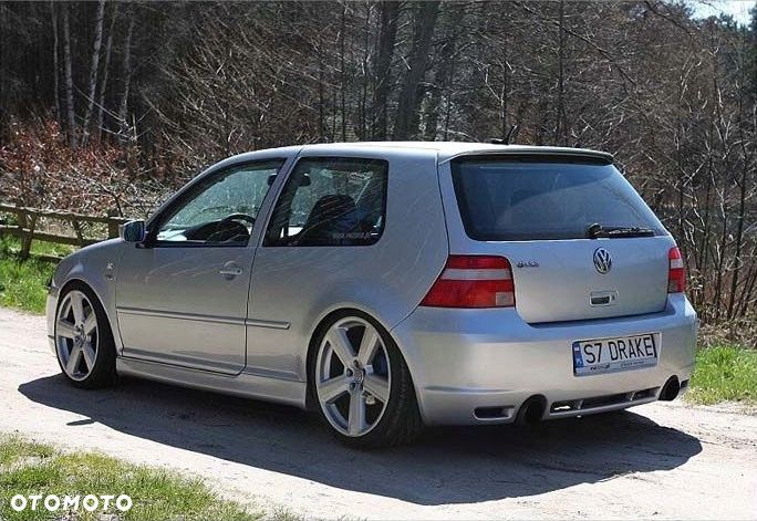 VW GOLF IV R32 3d listwy progowe - 3