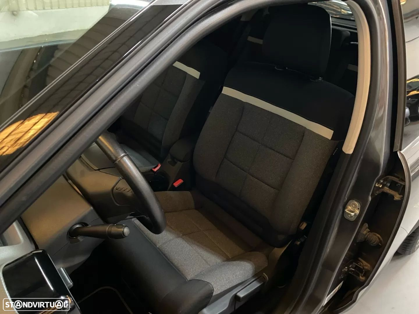 Citroën C4 Cactus 1.2 PureTech Shine Pack - 16