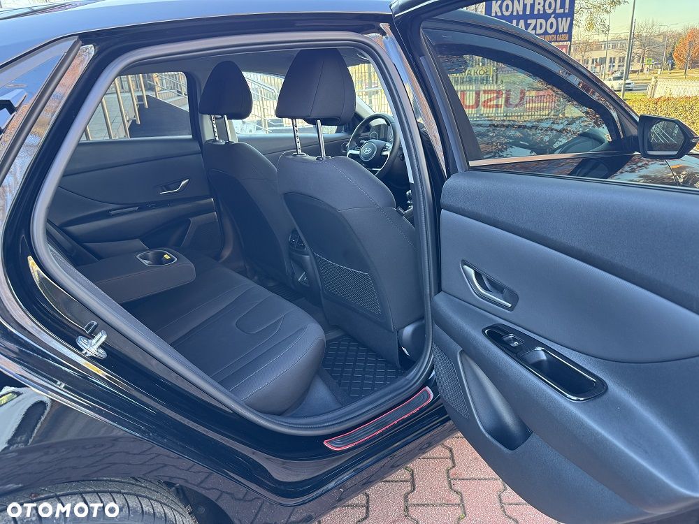 Hyundai Elantra 1.6 Smart - 19