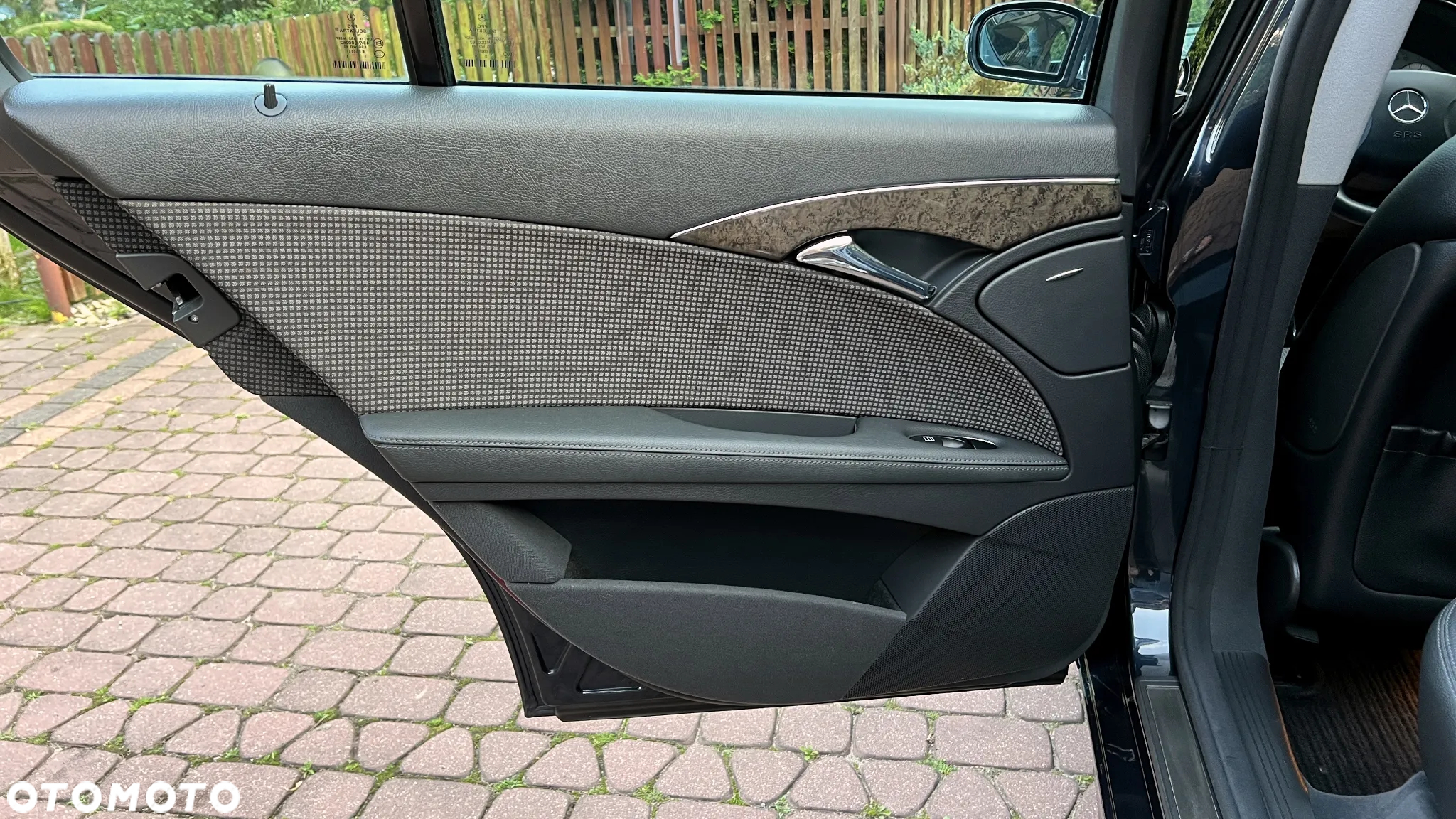 Mercedes-Benz Klasa E - 31