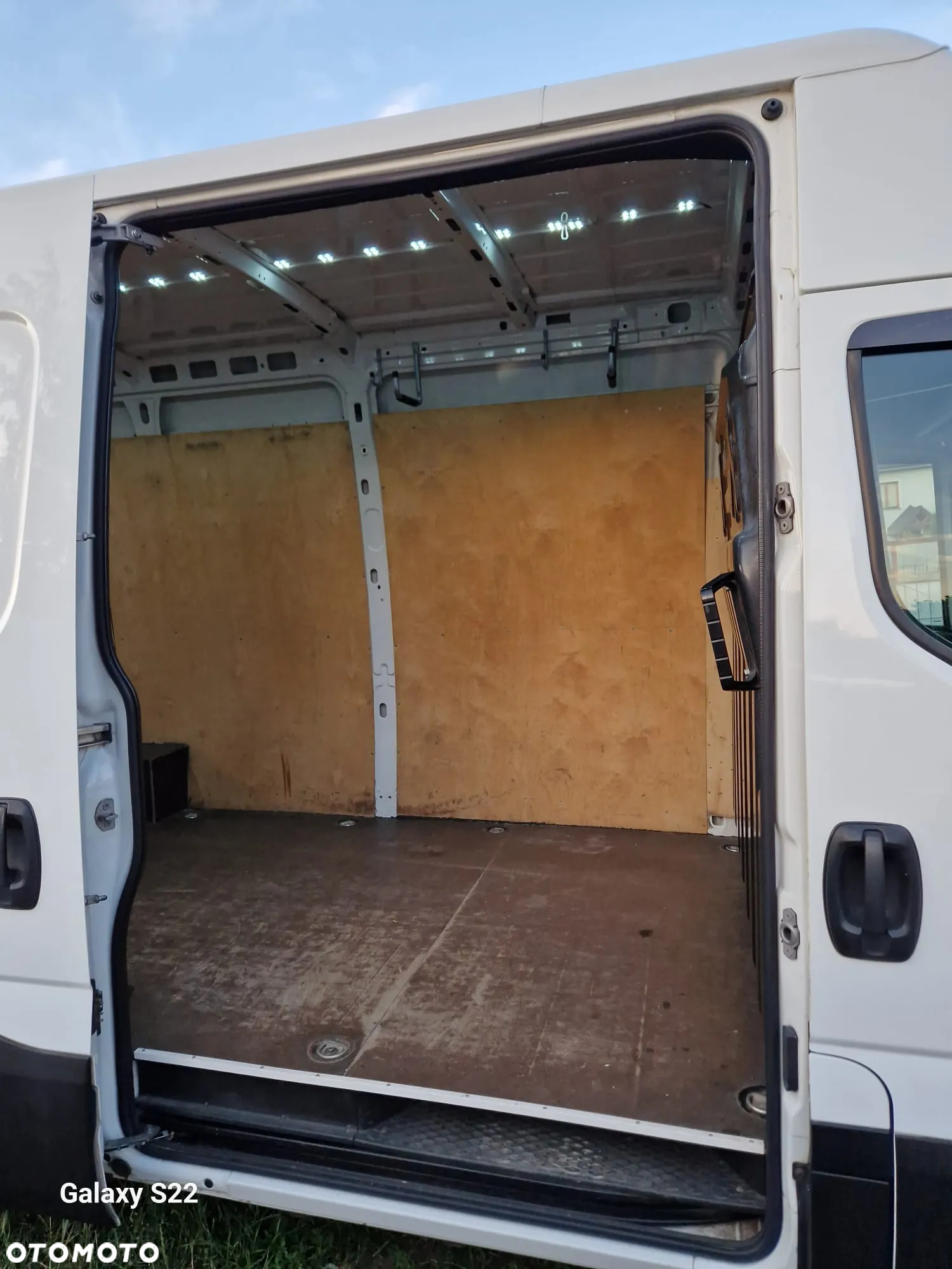 Iveco DAILY 35S18 - 33