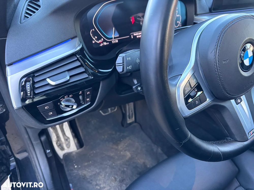 BMW Seria 5 530e Aut. M Sport Edition - 36