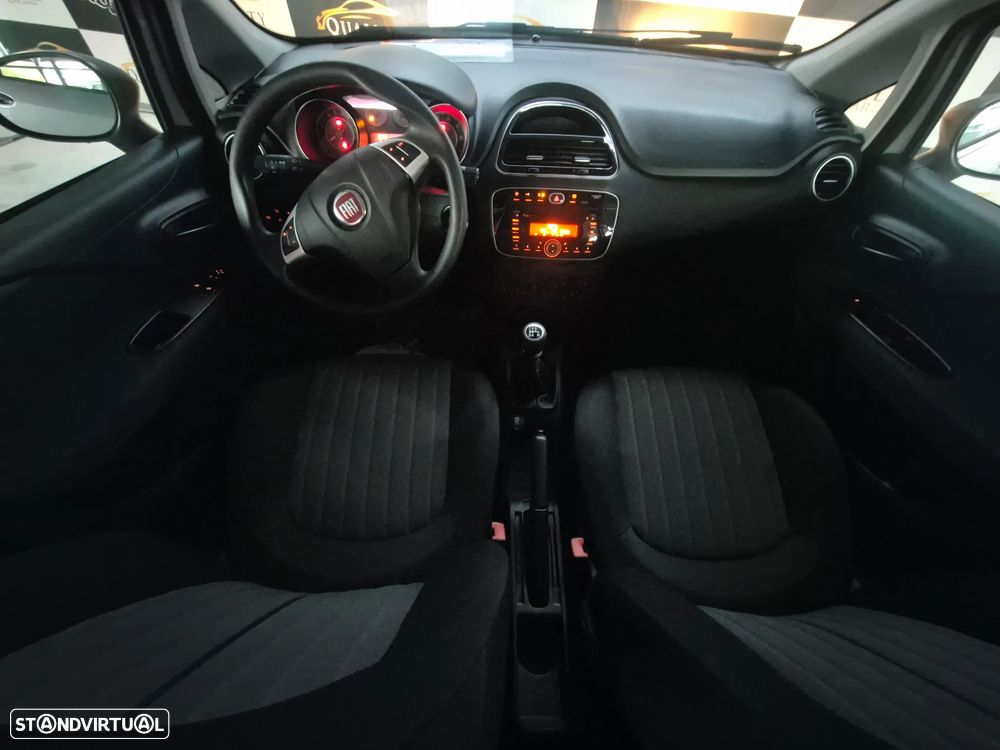 Fiat Punto 1.2 Lounge S&S - 11