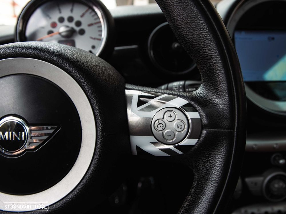 MINI 3 Portas Cooper D - 11