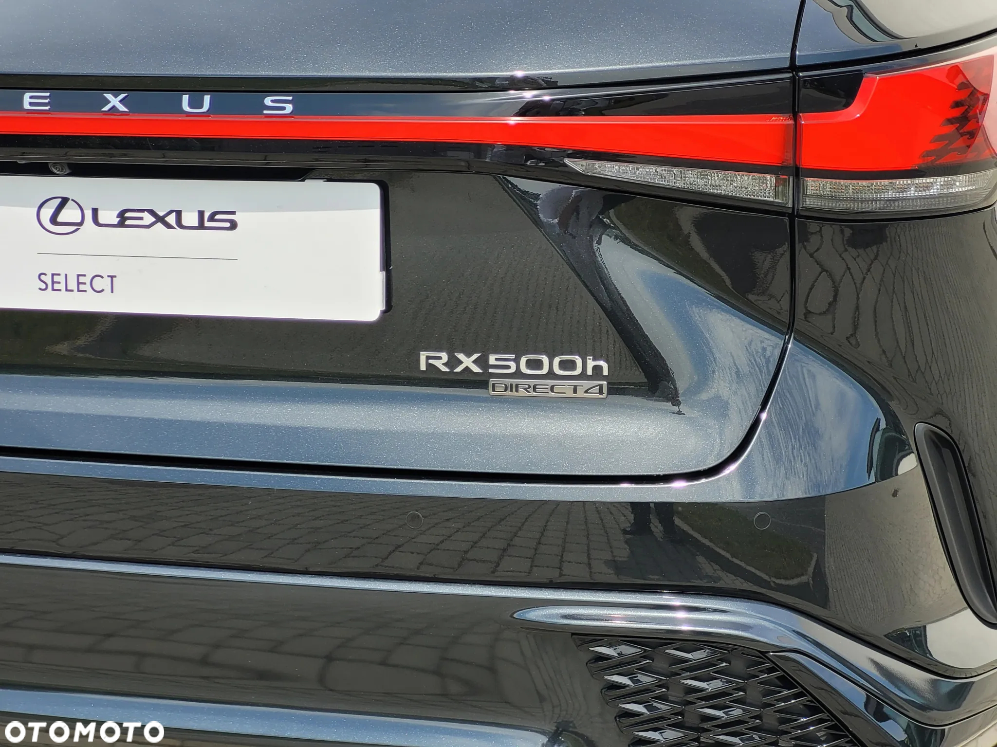 Lexus RX 500h F Sport - 28