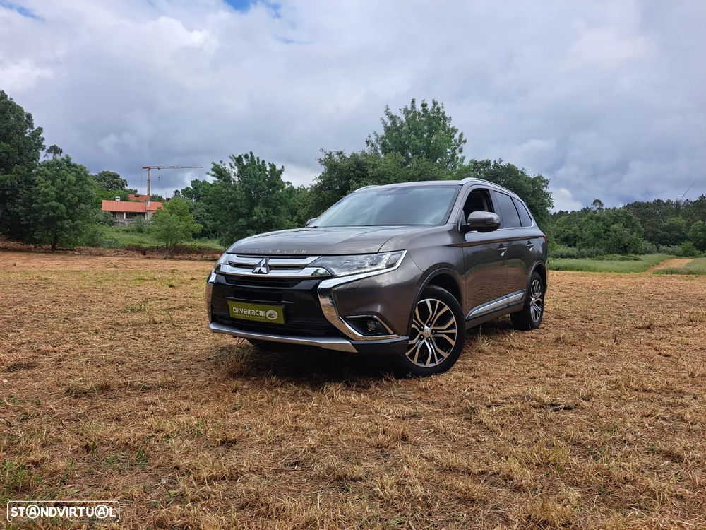 Mitsubishi Outlander 2.2 DI-D Intense - 6