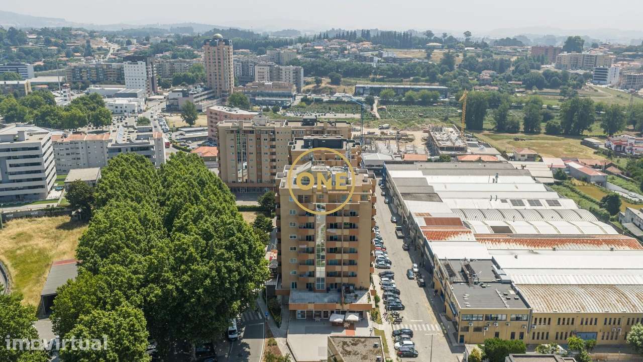 Apartamento T3 no centro - Grande imagem: 2/32