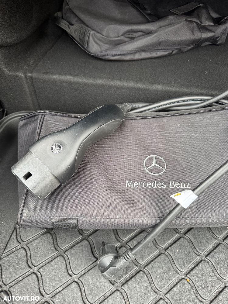 Mercedes-Benz E - 18