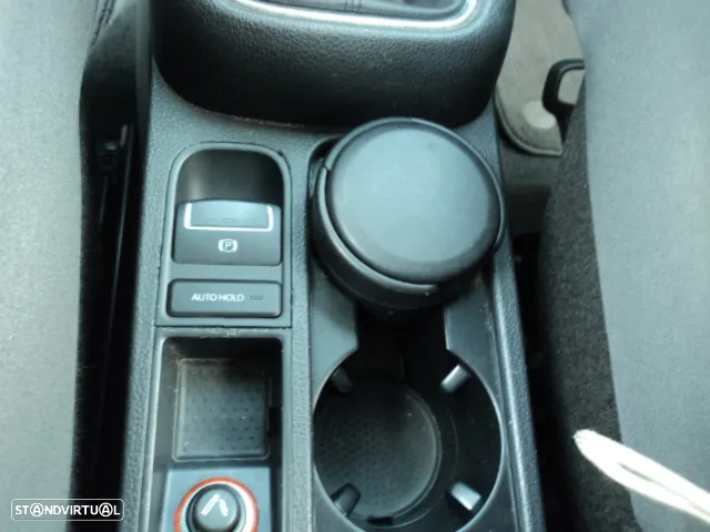 VW Sharan 2.0 TDI Confortline - 21