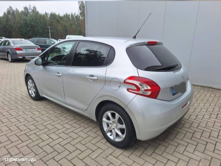 Peugeot 208 1.4 HDi - 3