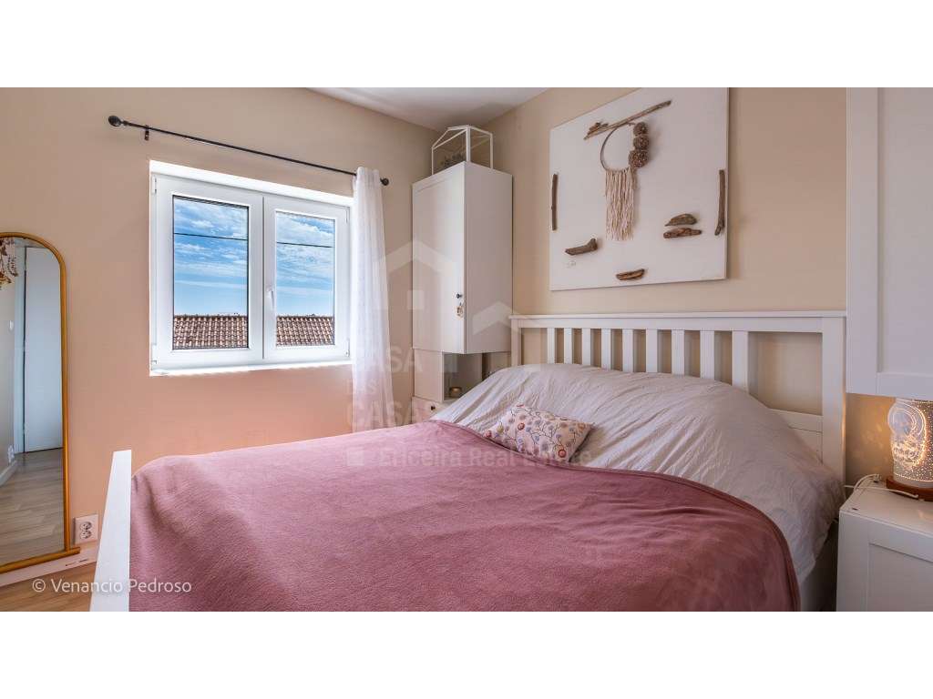 Vende Moradia T3 - Ericeira 3 Km, A Casa das Casas - Grande imagem: 5/37