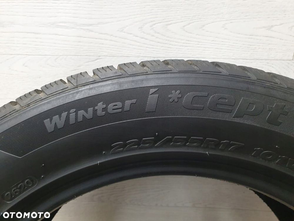 Opona zimowa Hankook Winter icept evo2 W320 225/55R17 101 V - 4