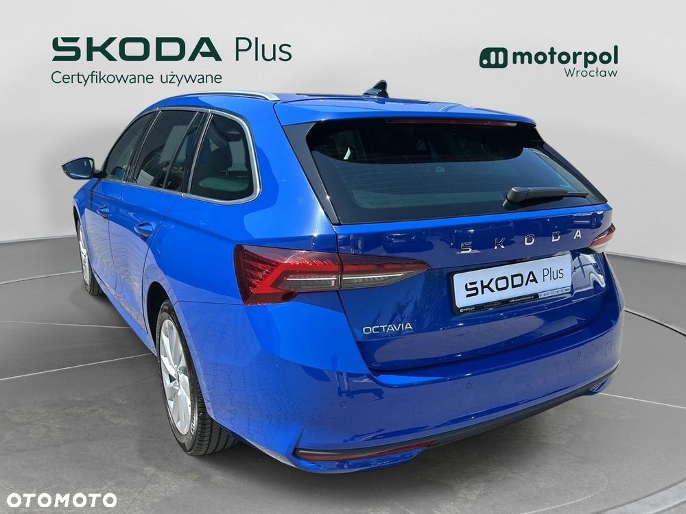 Skoda Octavia 2.0 TDI Selection DSG - 3