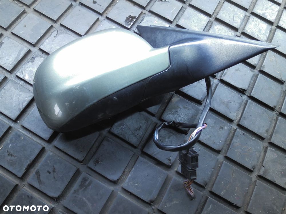VW PASSAT B5 LUSTERKO PRAWE 5PIN EUROPA - 1