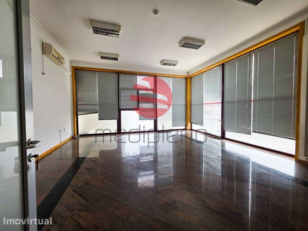 LOJA COMERCIAL - View 2