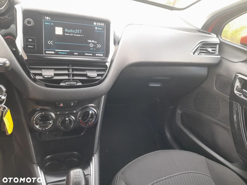 Peugeot 208 PureTech 82 Start & Stop Style - 24