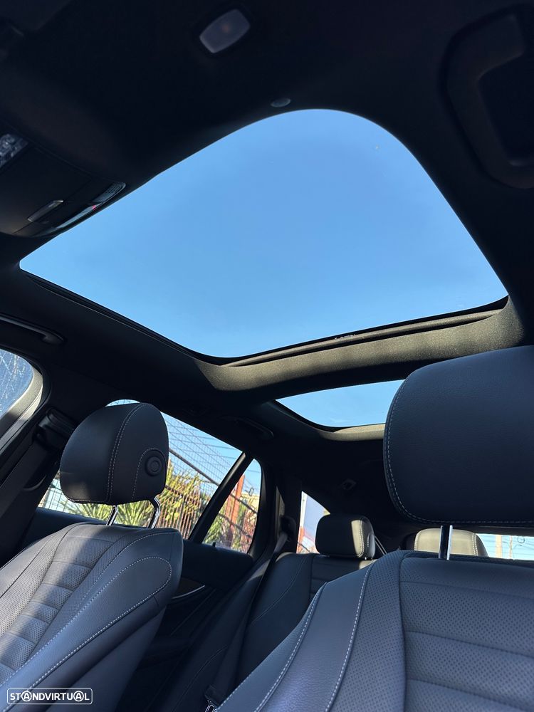 Mercedes-Benz E 300 de 4Matic 9G-TRONIC AMG Line - 33