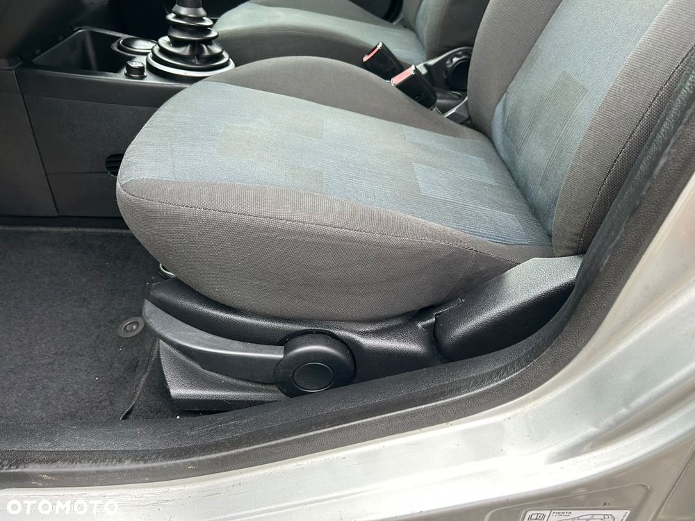 Ford Fiesta 1.4 Blues - 21