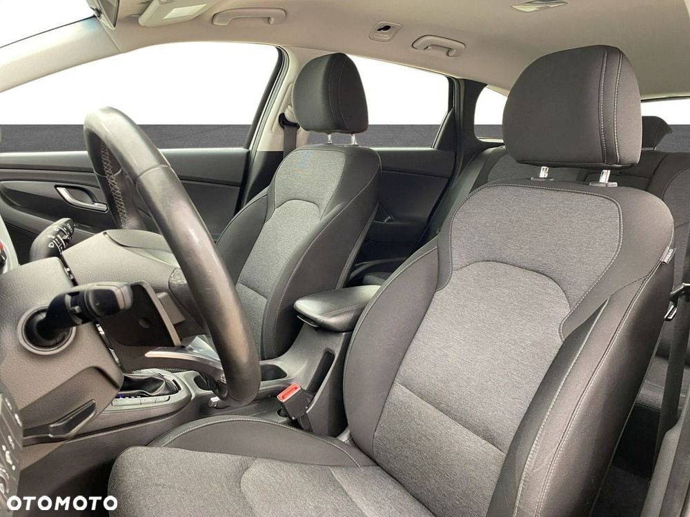Hyundai i30 - 11