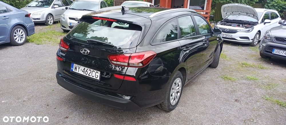 Hyundai i30 1.5 DPI Classic + - 3