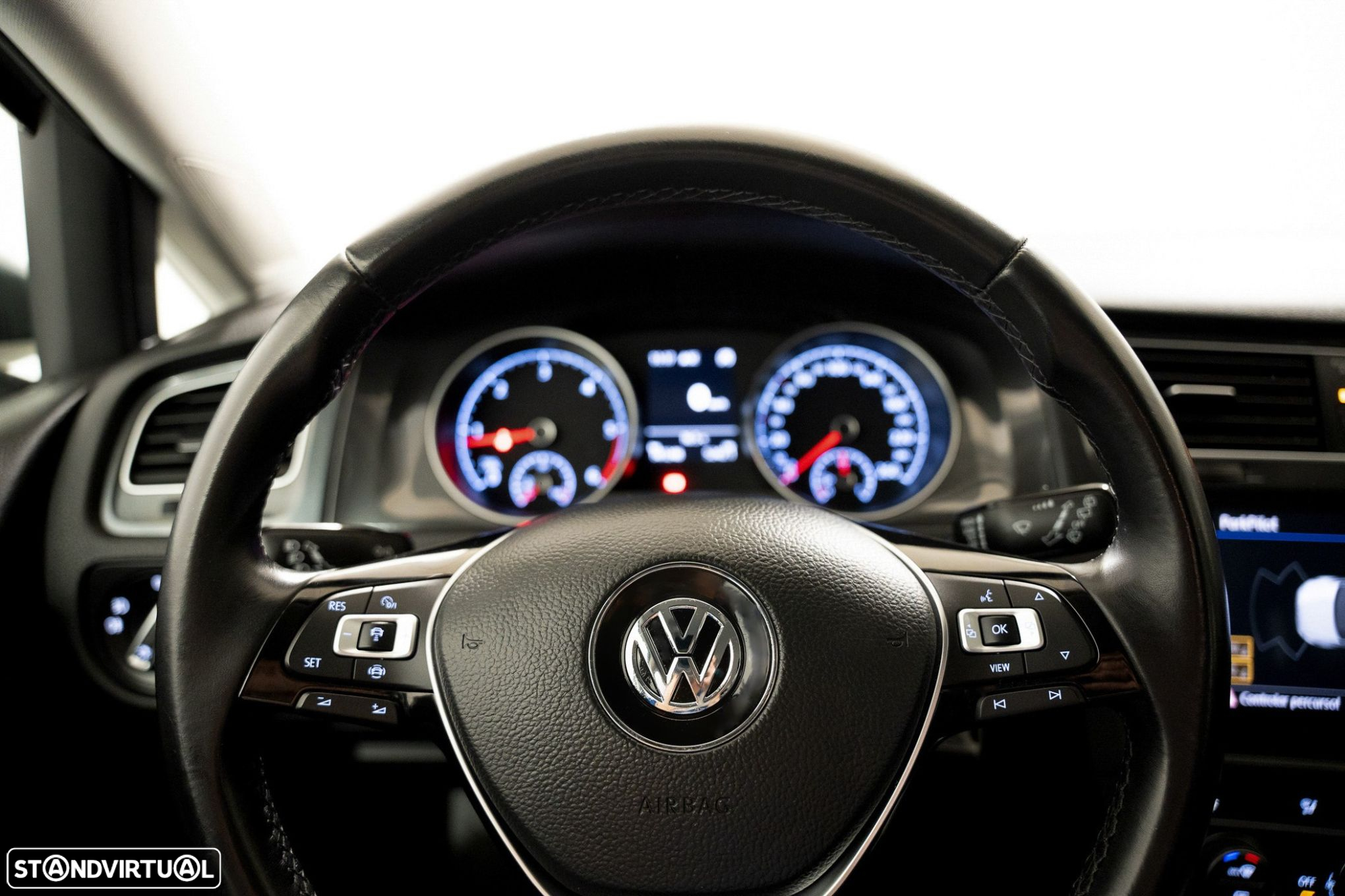 VW Golf Variant 1.6 TDi Confortline - 9