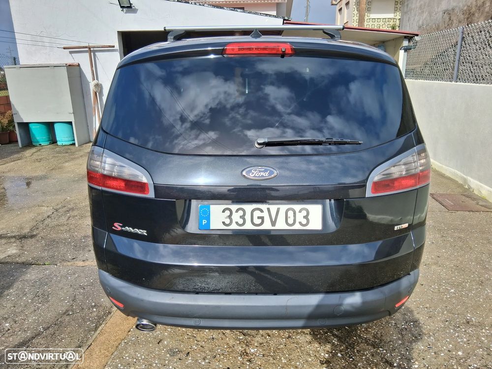 Ford S-Max 2.0 TDCi Titanium 7L - 6