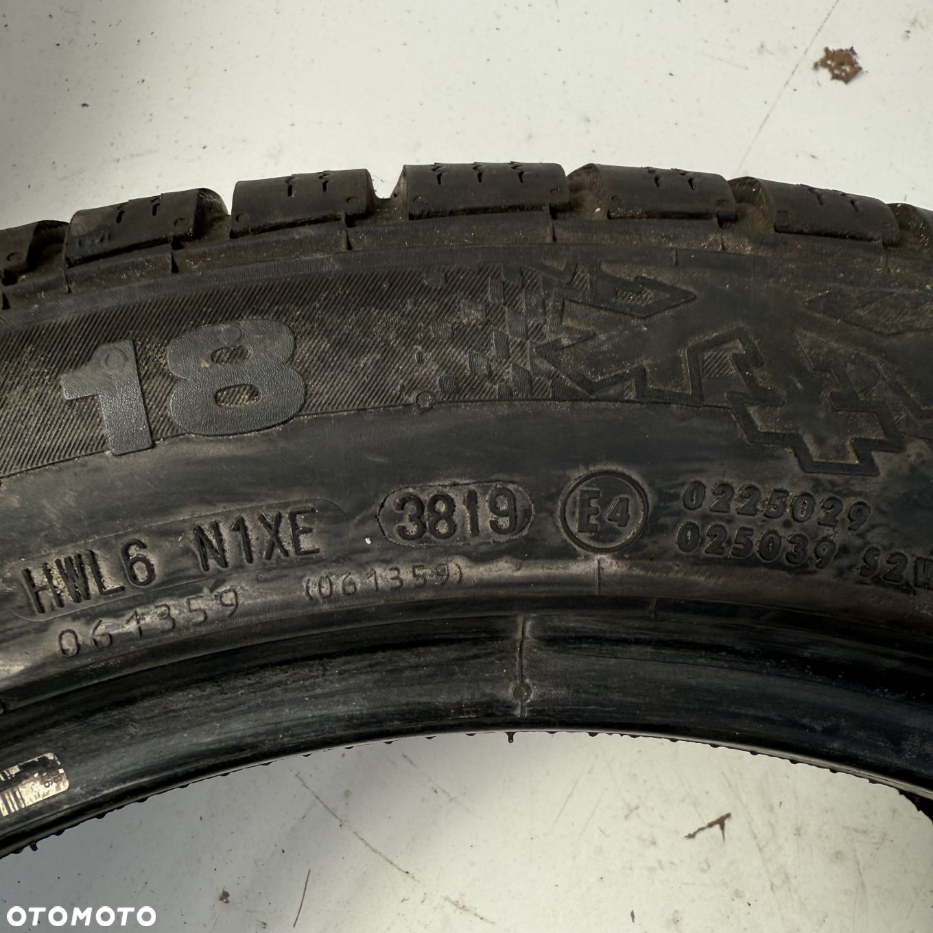 Opona 245/45/18 Continental Ts 810S (F5455) - 2
