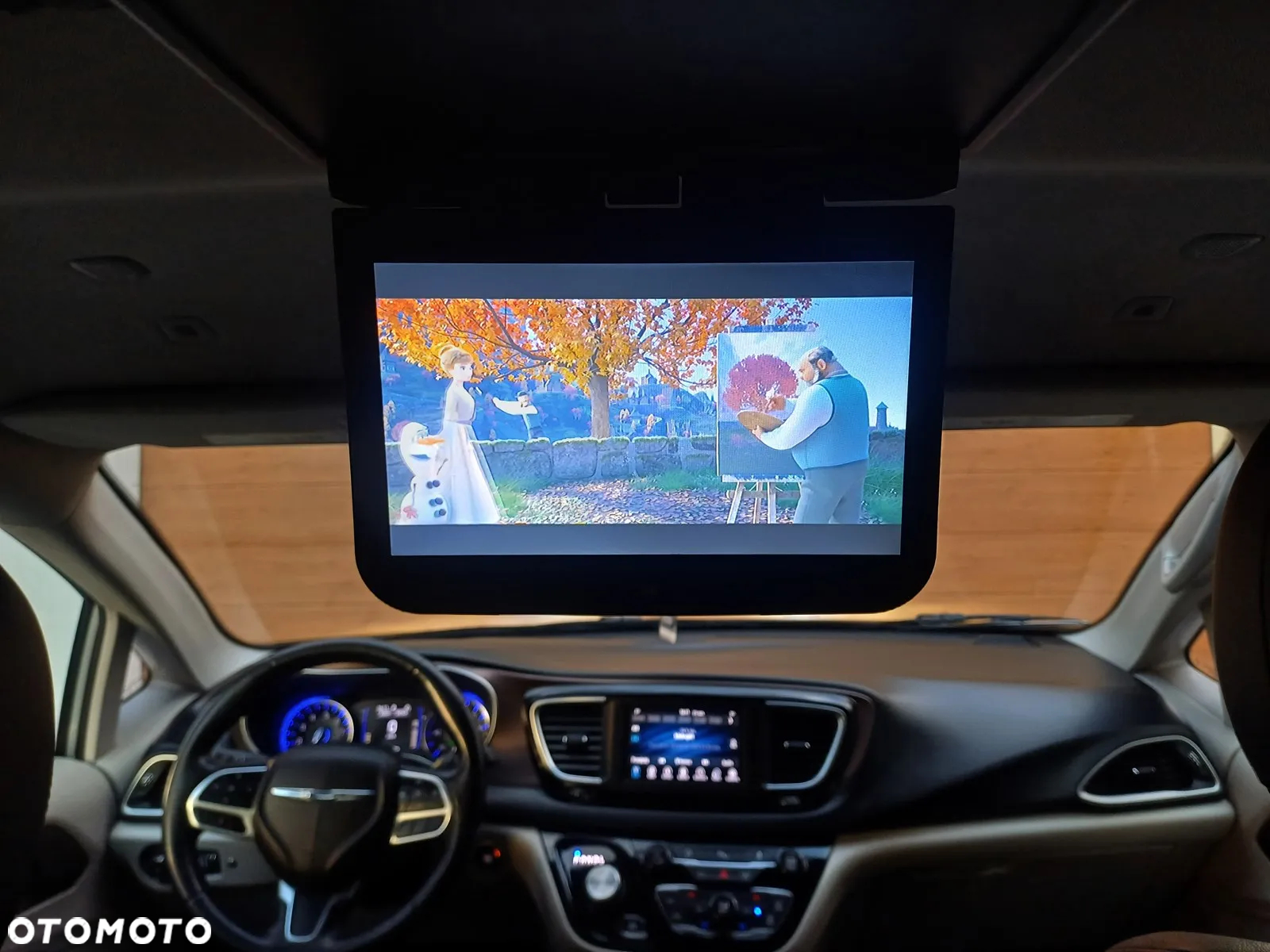 Chrysler Pacifica - 12