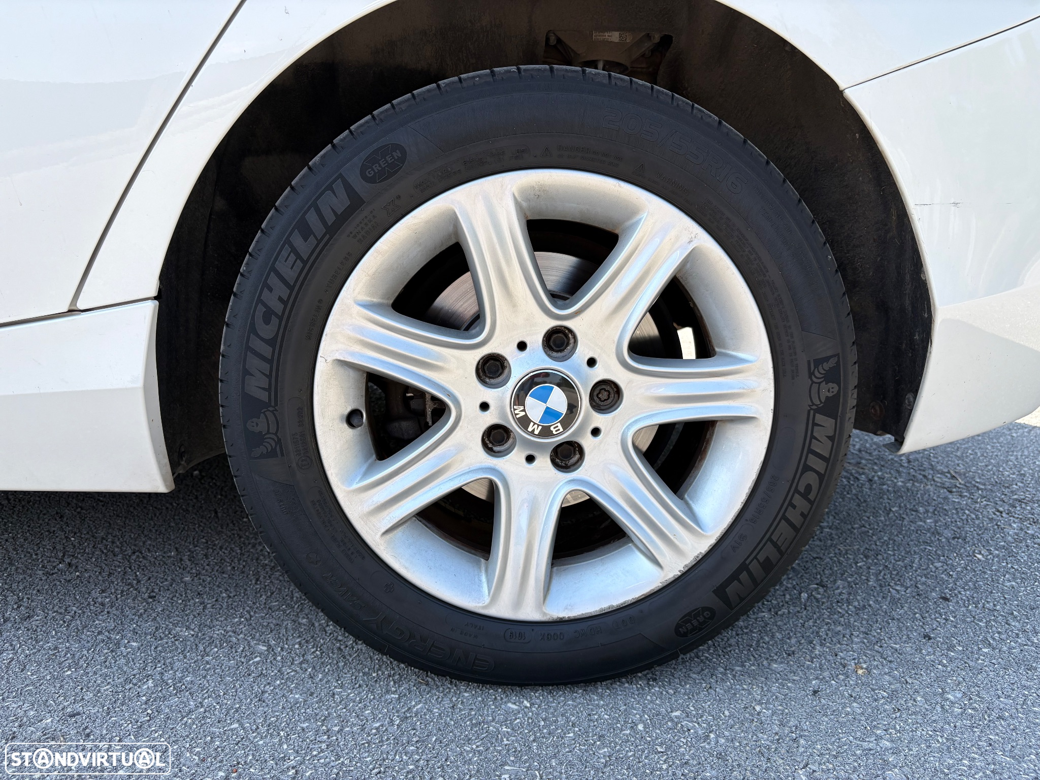 BMW 114 d Line Urban - 9