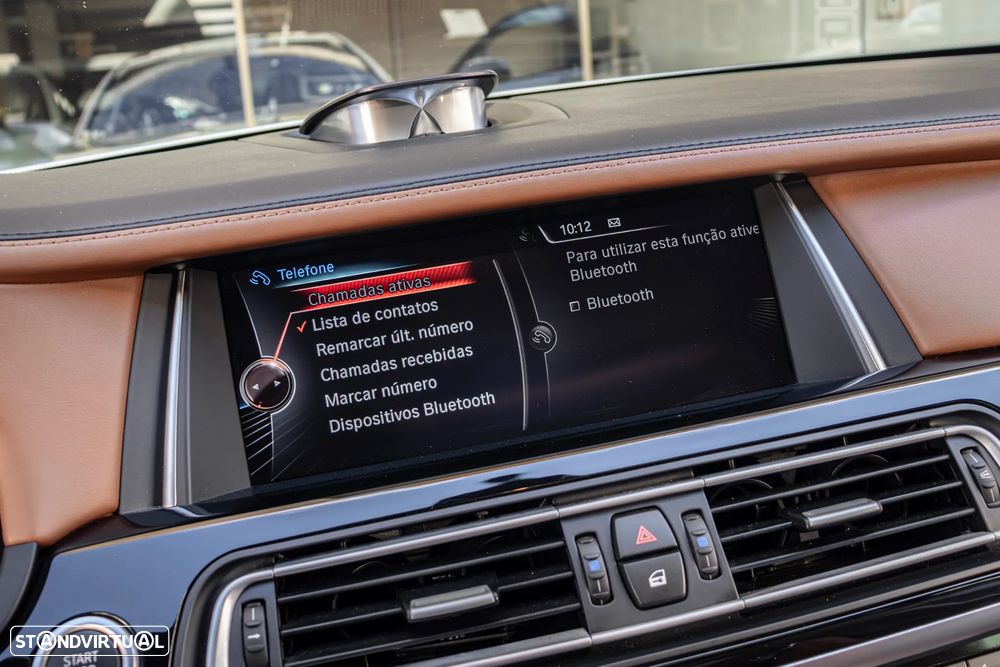 BMW 750 Li xDrive Pack M — fotografia 24