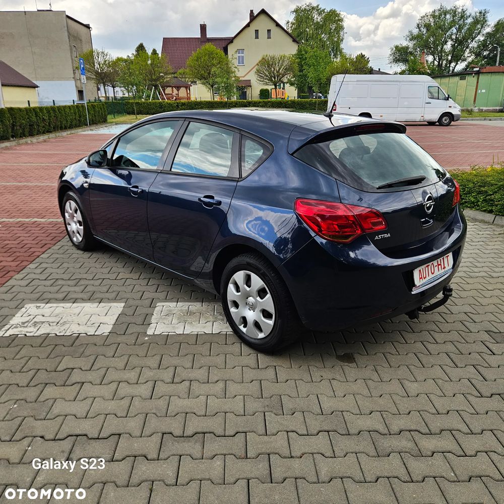 Opel Astra 1.6 Design Edition - 14