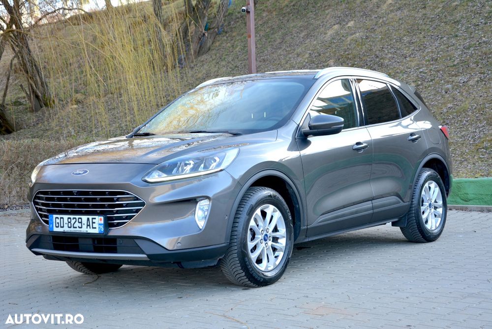 Ford Kuga 2.5 Duratec FHEV TITANIUM - 2