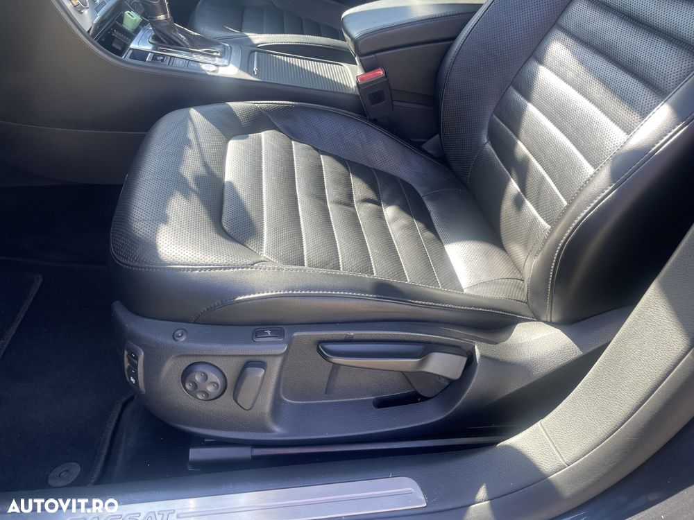 Volkswagen Passat 2.0 TDI DSG BlueMotion Technology R-Line - 10