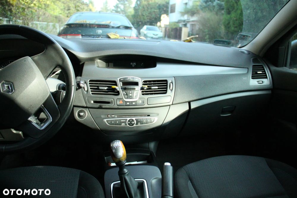 Renault Laguna 2.0 Authentique - 11