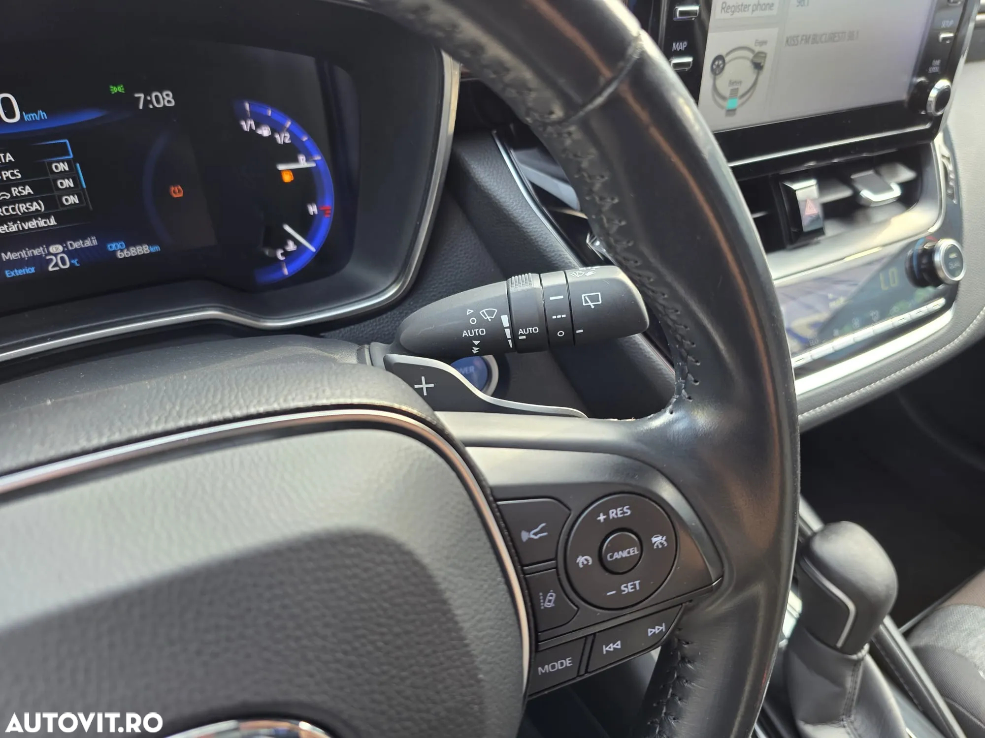 Toyota Corolla 2.0 Hybrid Touring Sports Business Edition - 13