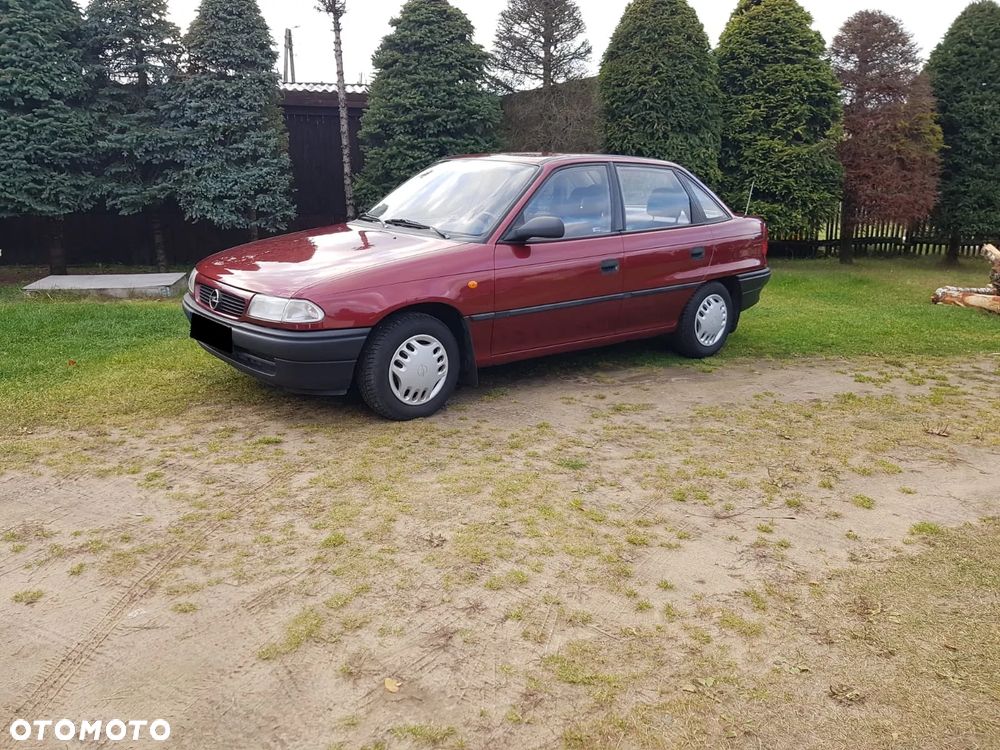 Opel Astra 1.4 GL - 1