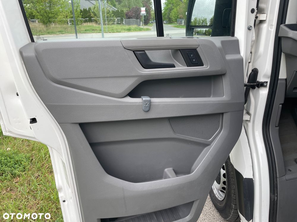 Volkswagen Crafter - 13