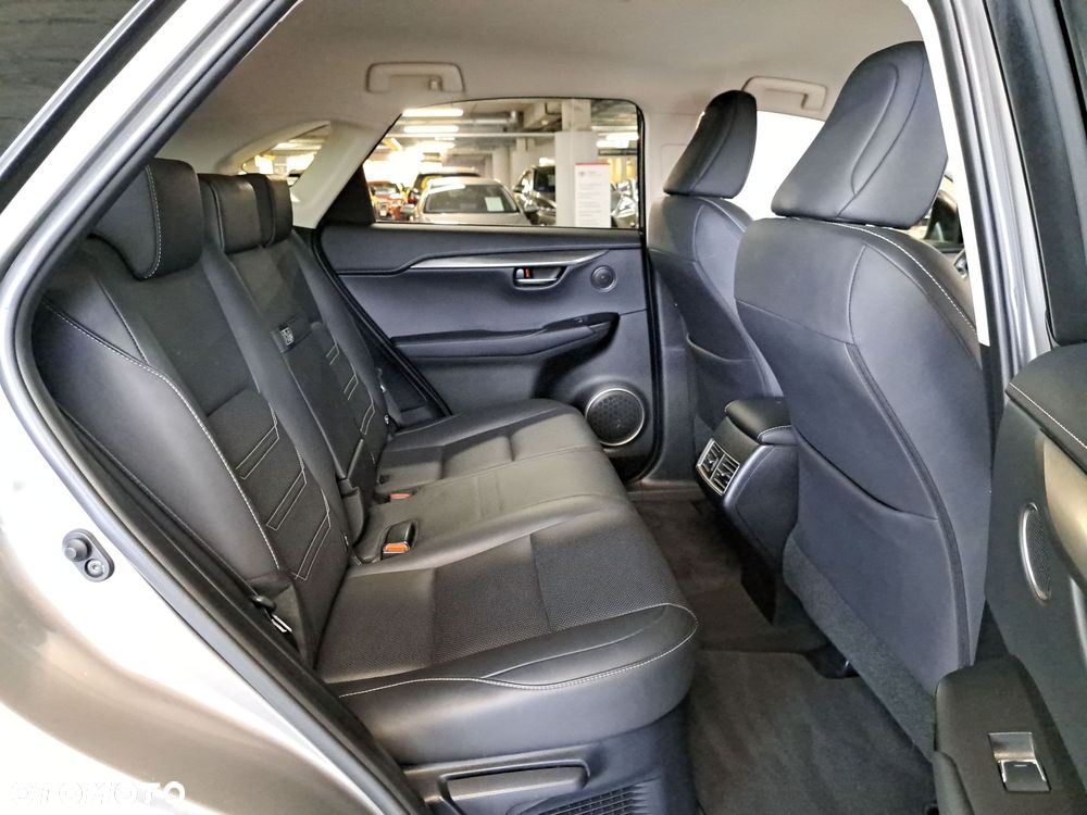 Lexus NX 300 Prestige AWD - 14