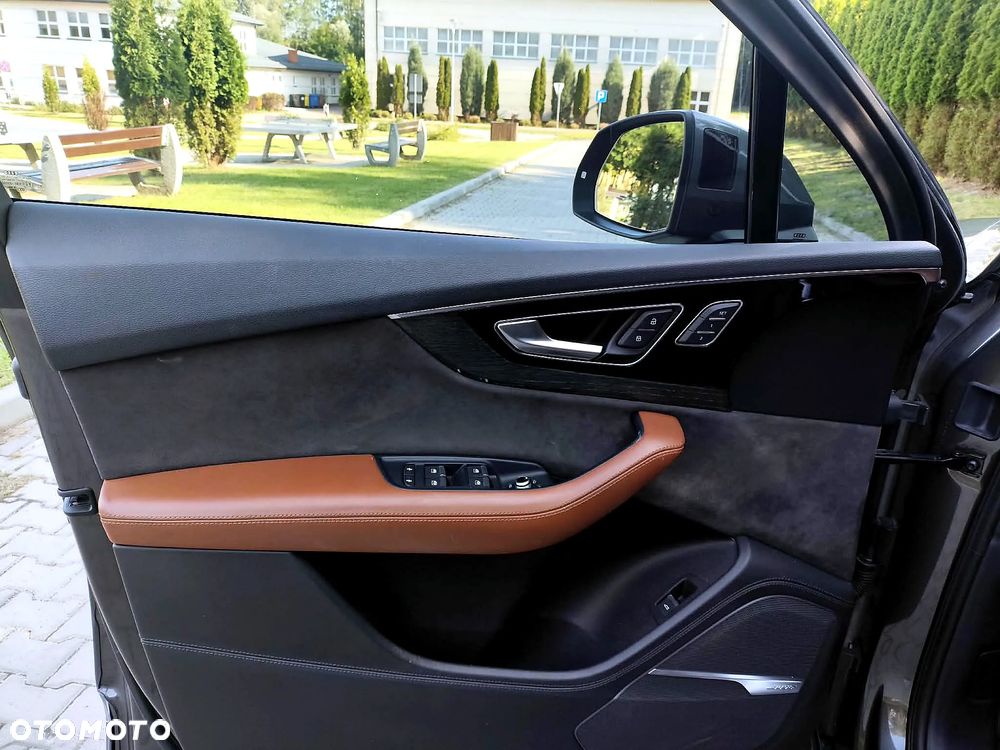 Audi Q7 3.0 TFSI Quattro Tiptr - 14