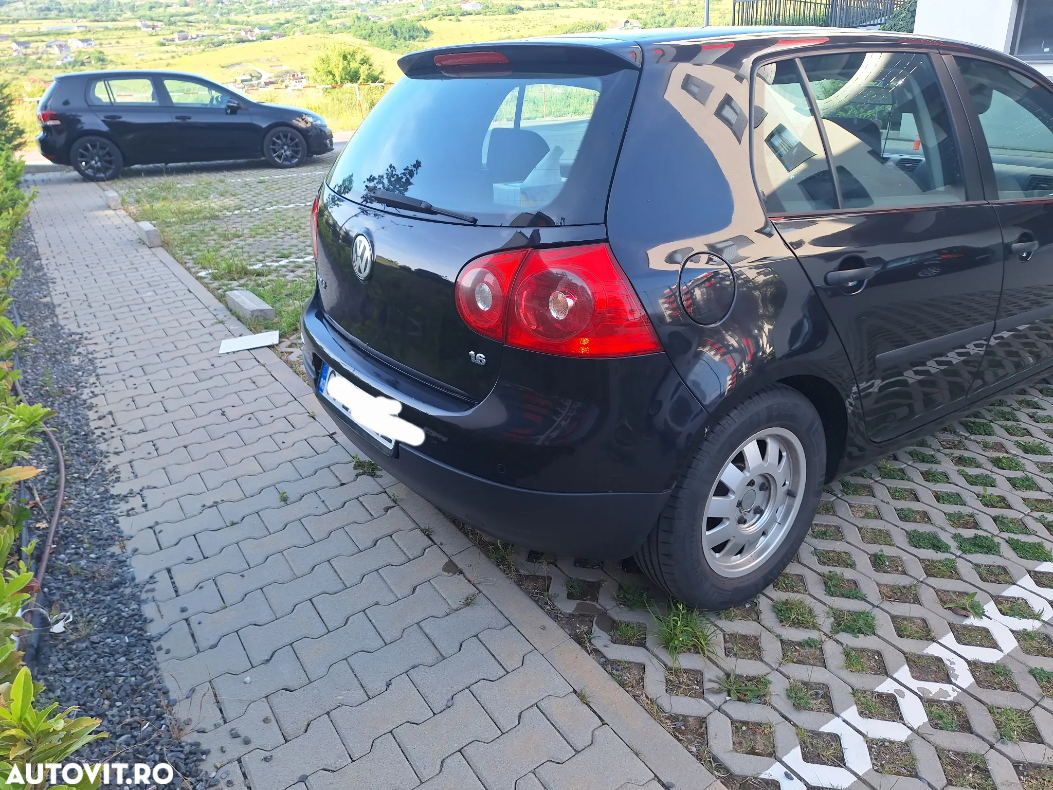 Volkswagen Golf 1.6 Comfortline Aut - 5