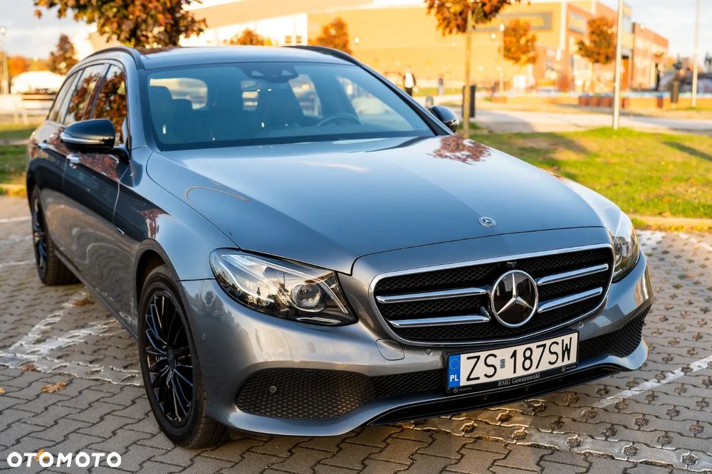 Mercedes-Benz Klasa E - 1