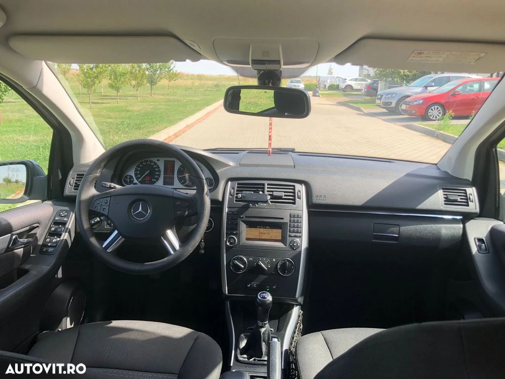 Mercedes-Benz B 180 BlueEFFICIENCY - 14