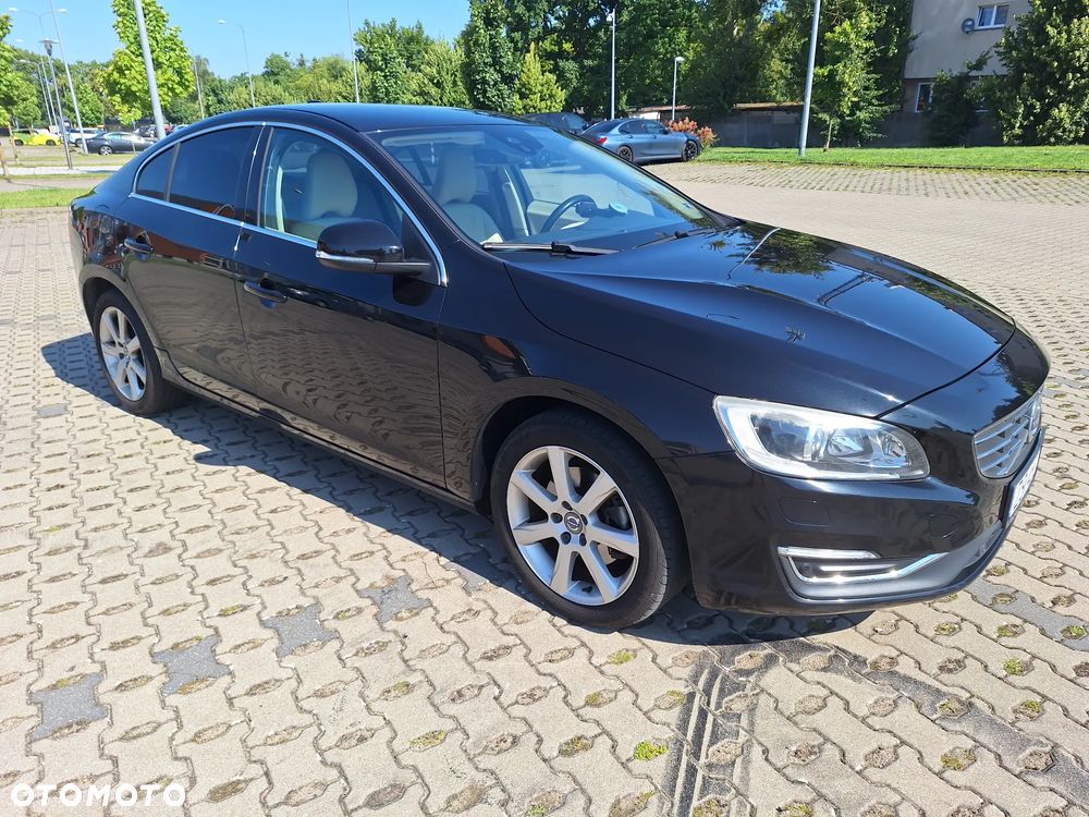 Volvo S60 T3 Summum - 2